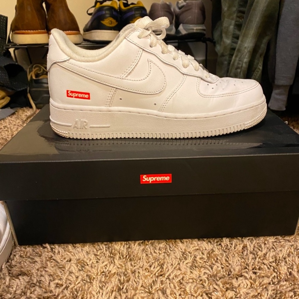 Nike Supreme Air Force 1